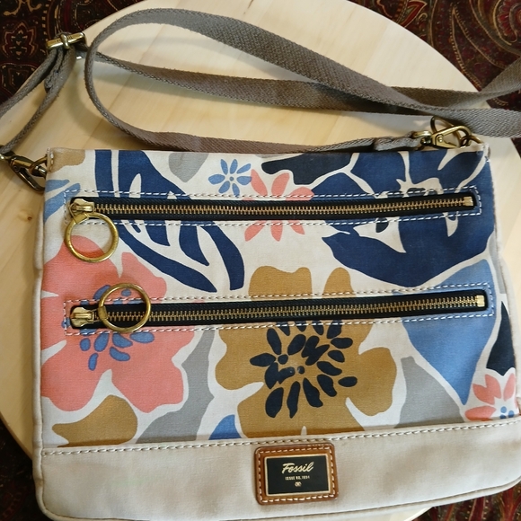 Fossil Handbags - Fossil Women's Tropical Floral Crossbody Bag - Blue, Pink, Tan